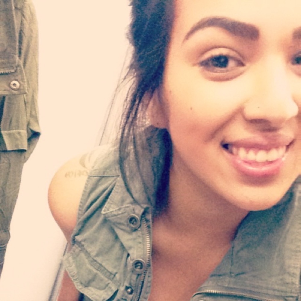 Meet your Posher, Myrah